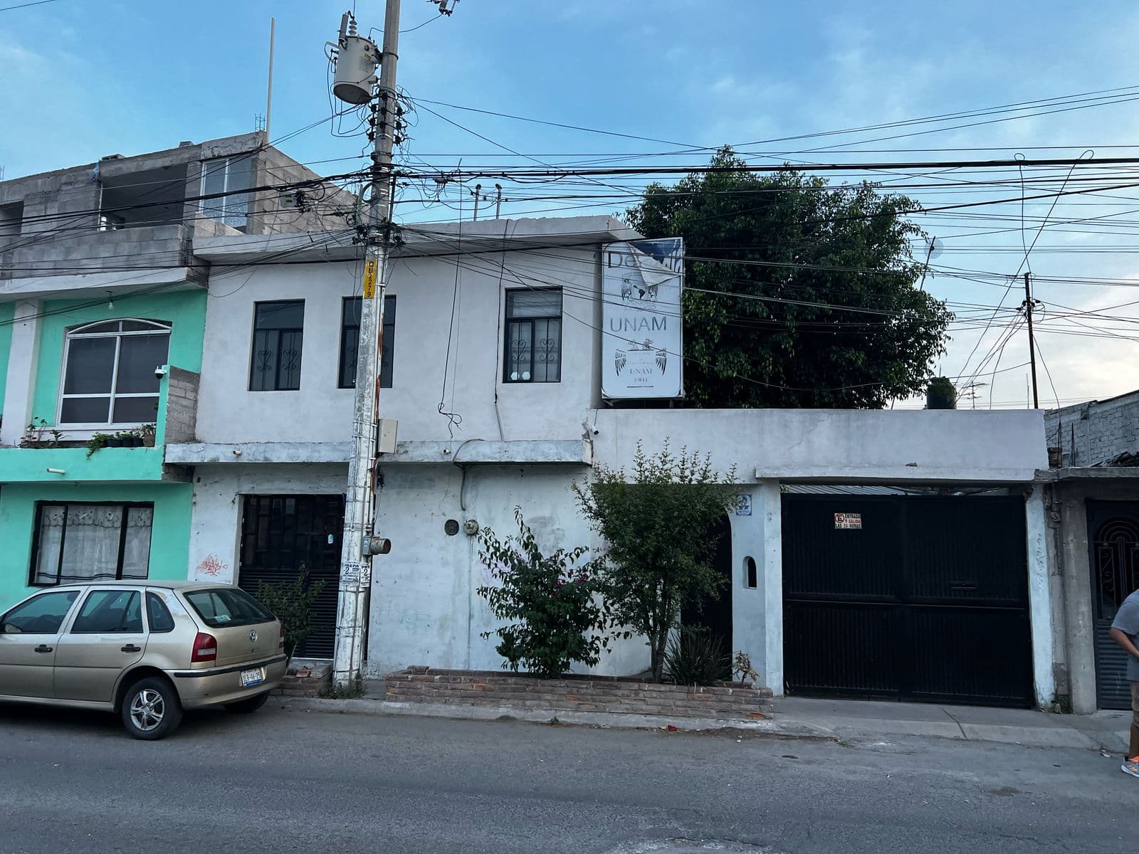 COL. LAS AZUCENAS